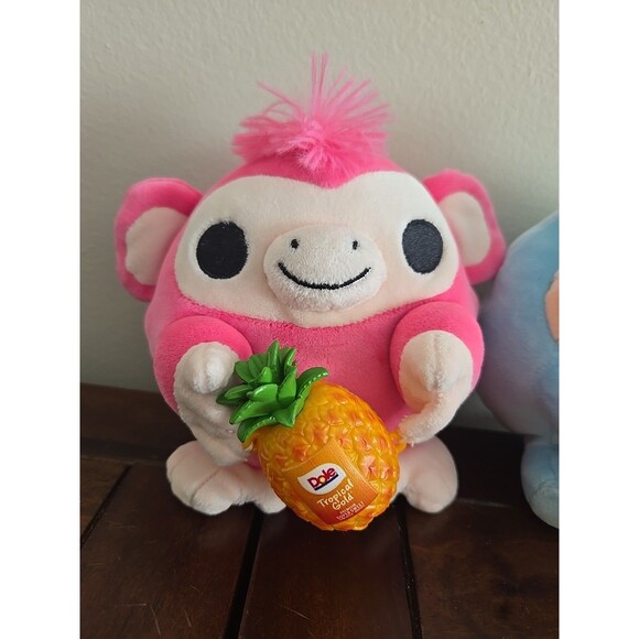 ZURU Snackles Lot Dole Pineapple Tropical Gold Sloth Plush Bananas 5” Mini - Picture 2 of 5